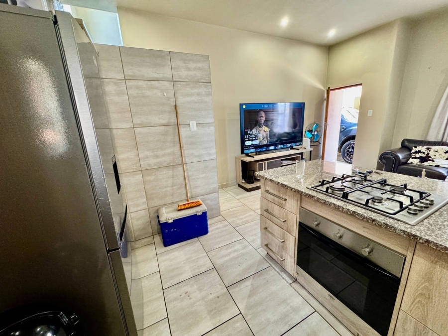 2 Bedroom Property for Sale in Baillie Park North West